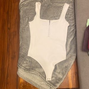 Abercrombie & Fitch Sz S white Thong Body Suit in perfect Condition